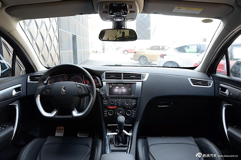 2014款DS6 1.6T豪华版THP200