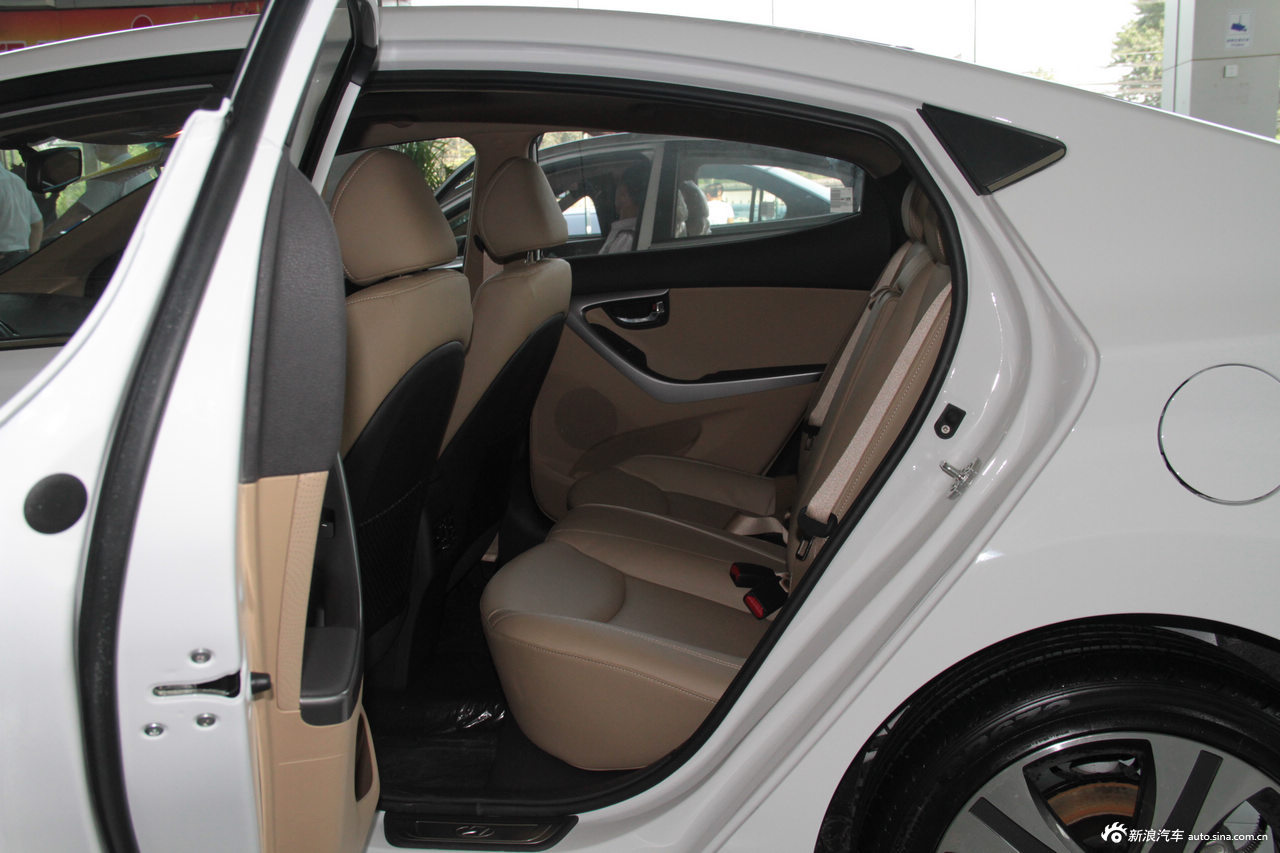 2012款朗动到店实拍_朗动空间图片17810160_汽车图库_新浪汽车_新浪网