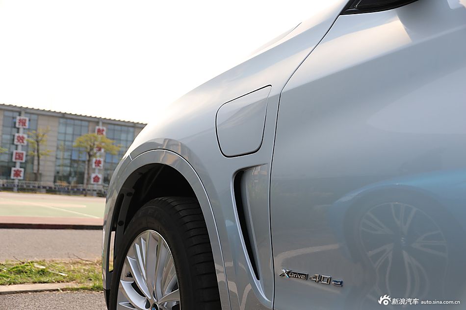 广州车展宝马X5插电混动版