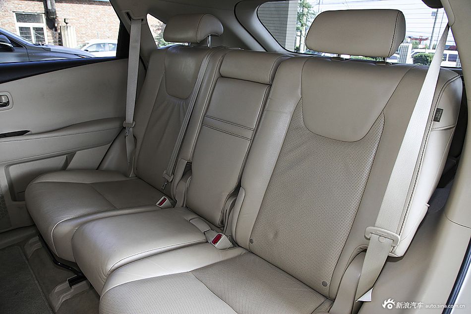 2013款雷克萨斯RX270豪华版