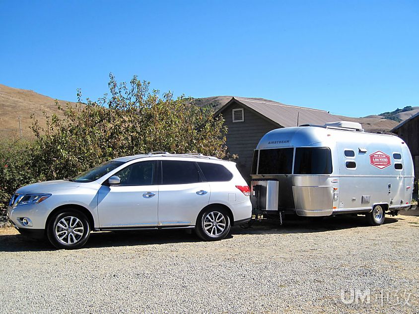 旅行"家" 美国airstream拖车
