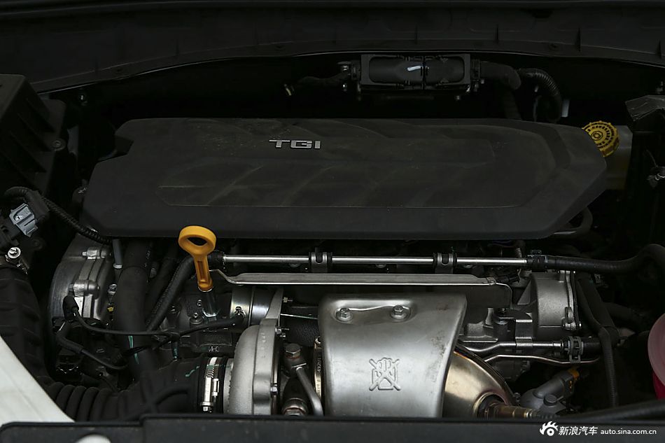 2015款锐腾 2.0T自动四驱旗舰版