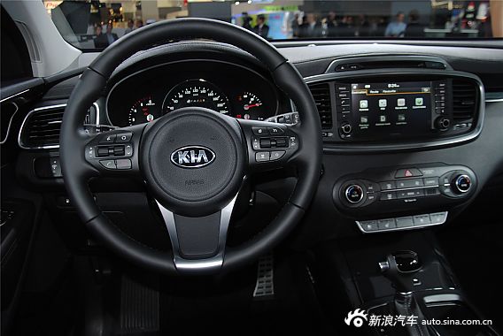 巴黎车展实拍2015款起亚索兰托