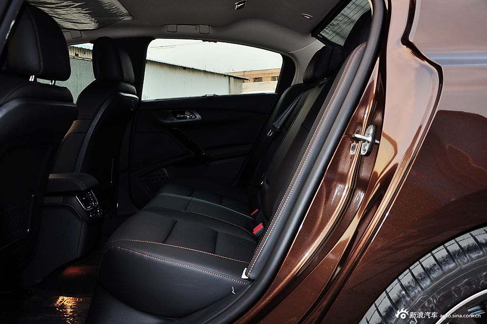 2015款东风标致508自动旗舰版