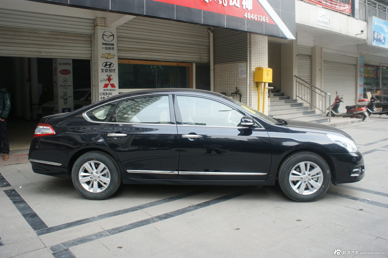 2012款天籁2.0l cvt xl智享版 实拍