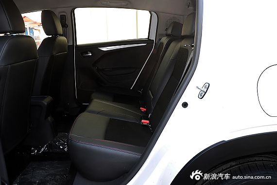 2015款雪铁龙C3-XR 1.6L 自动先锋型