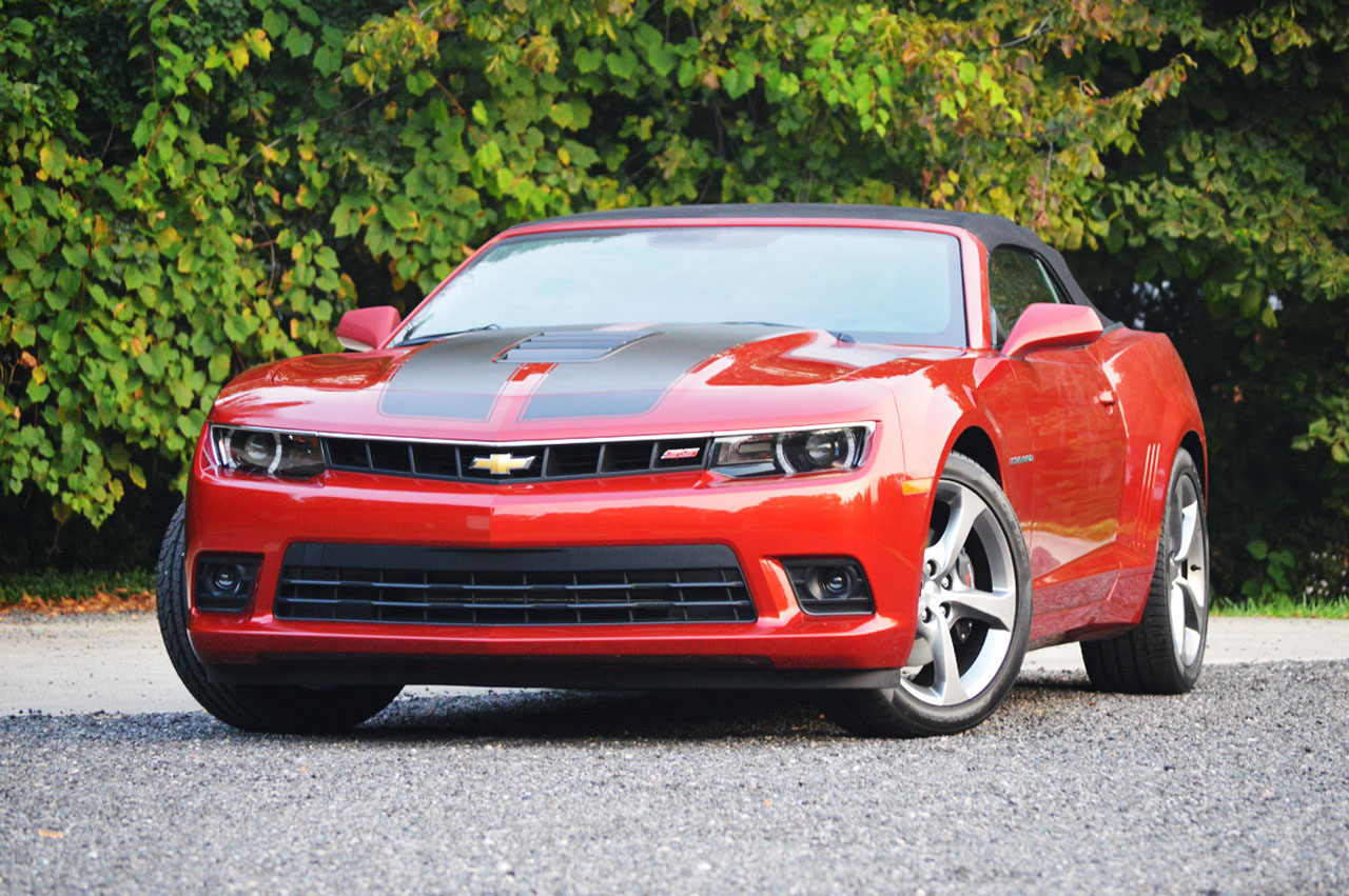 秋日情人 2014雪佛兰科迈罗ss敞篷版