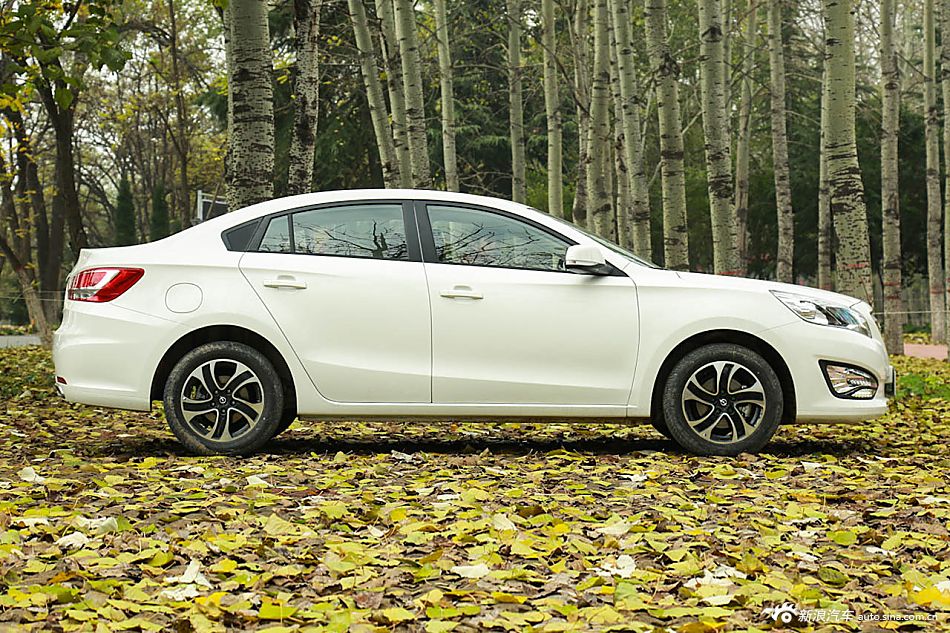 2015款海马福美来1.6L手动悦尚型