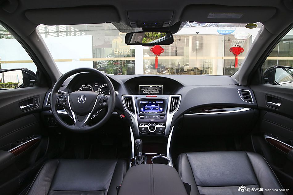 2015款讴歌TLX 2.4L自动豪华版