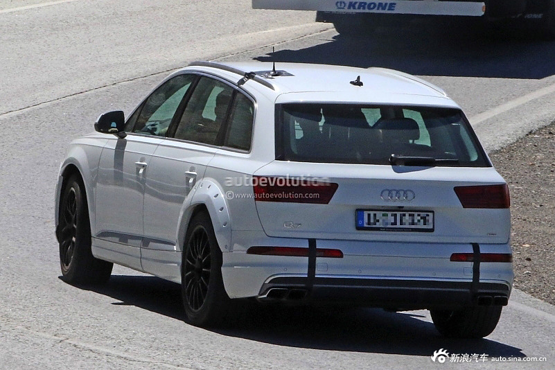 全新奥迪Q8路试谍照曝光
