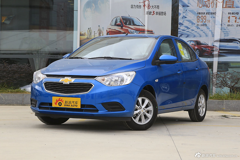 2015款赛欧3 1.5L手动理想版（天窗）