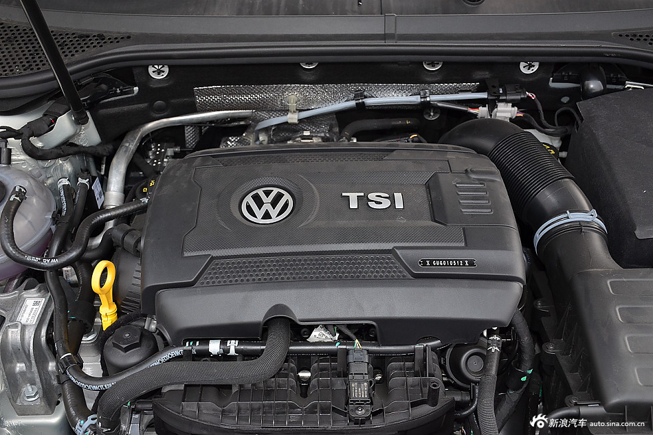 2017款迈腾2.0T自动380TSI DSG 旗舰型