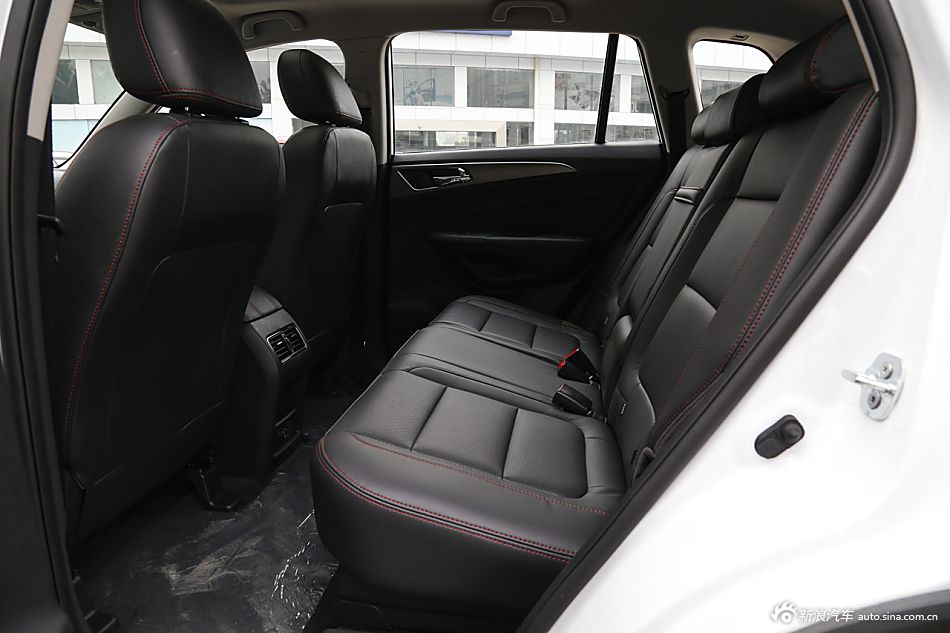 2015款长安CS75 1.8T自动四驱精英型