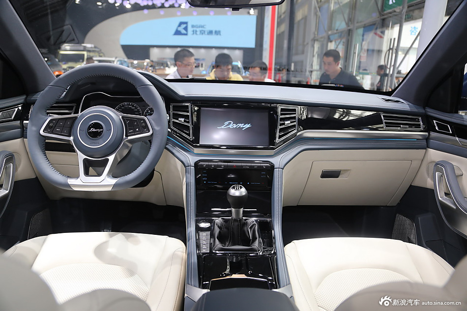 众泰造出“全新途观” 全新众泰大迈X7探馆实拍