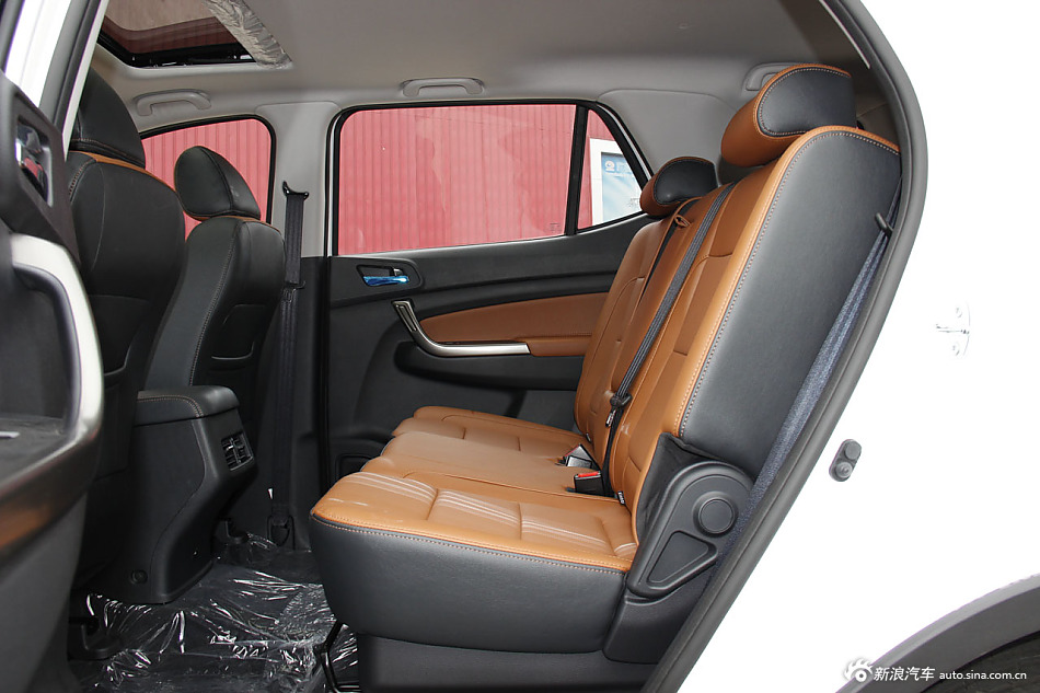 2016款长安CX70 1.6L手动豪华型