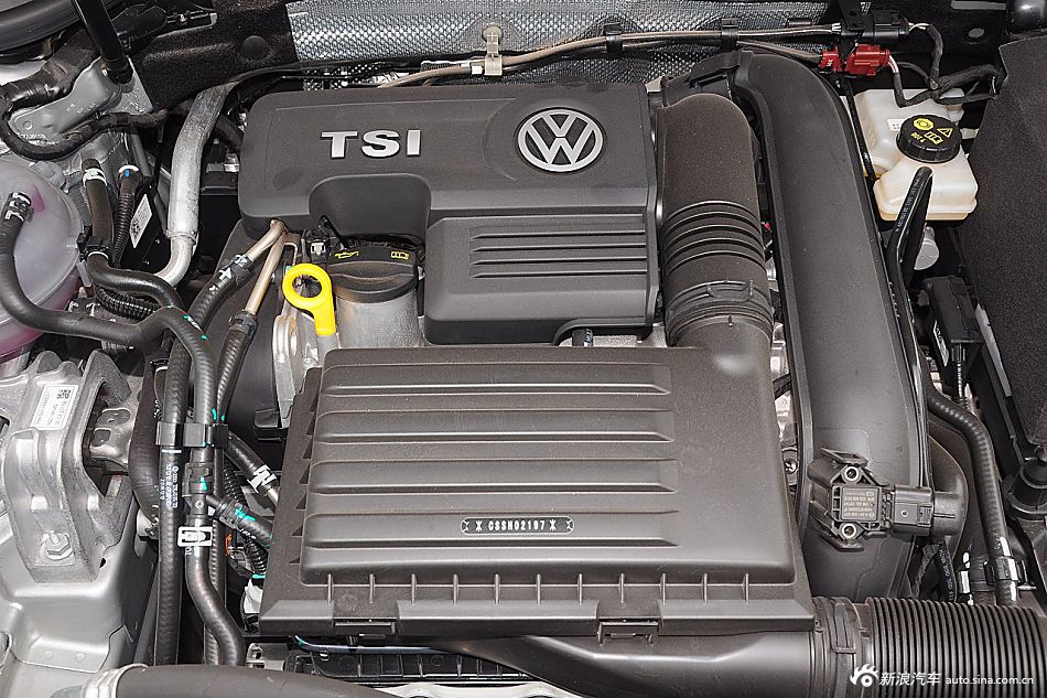 2015款高尔夫1.4TSI自动R-Line