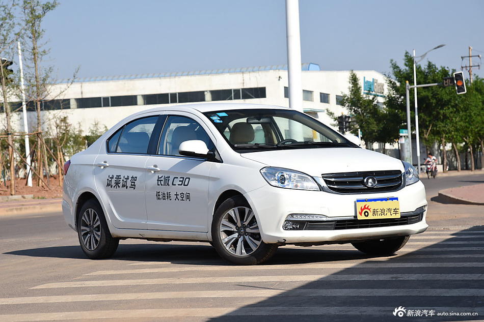 2015款长城C30 1.5L自动舒适型