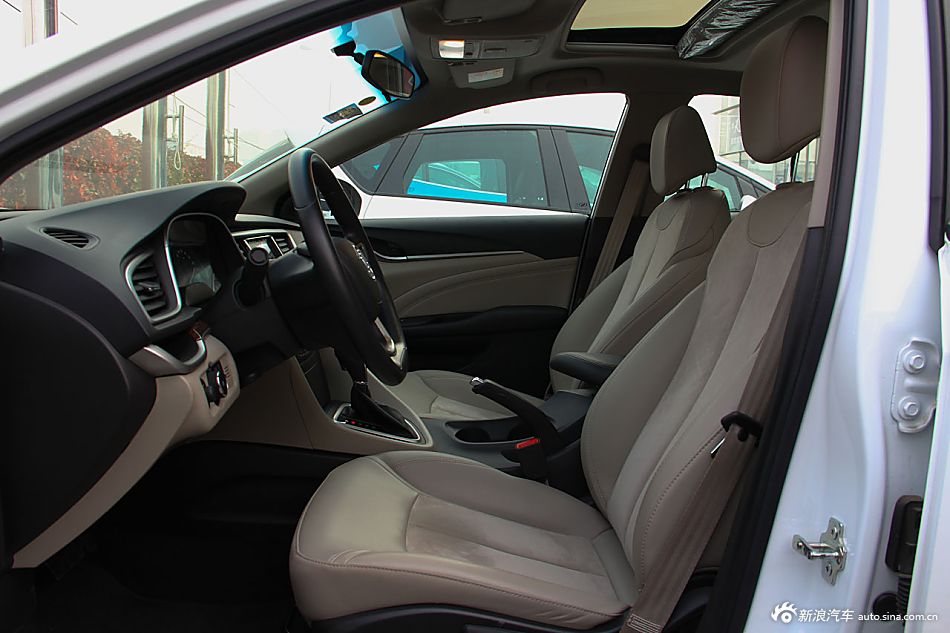 2015款英朗15N 自动豪华型