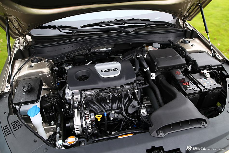 2016款起亚K5 2.0T 自动LUXURY