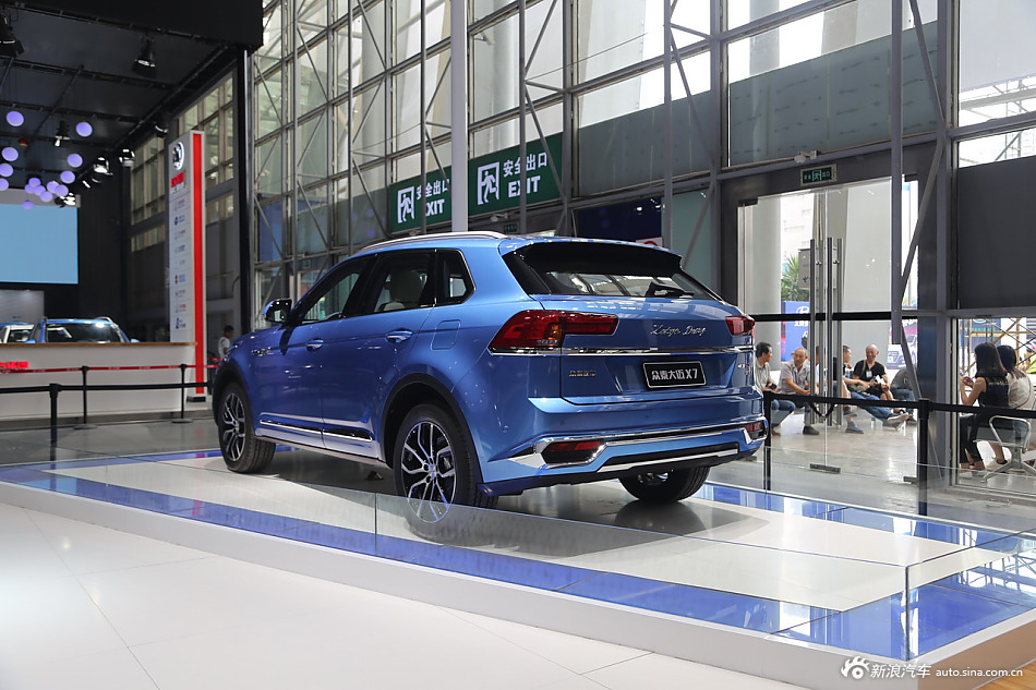 众泰造出“全新途观” 全新众泰大迈X7探馆实拍