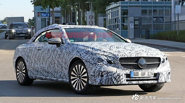 2017年发布 奔驰全新E级敞篷版谍照曝光