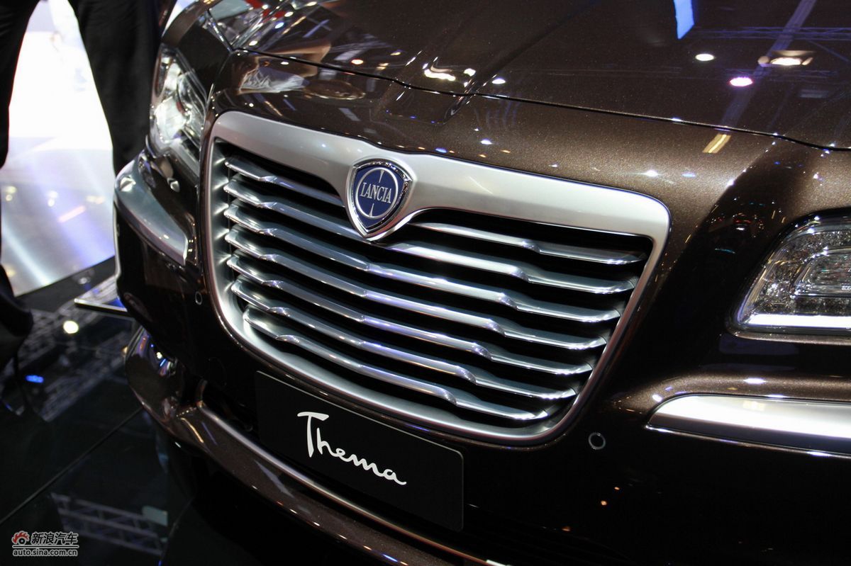 蓝旗亚thema(3/12)