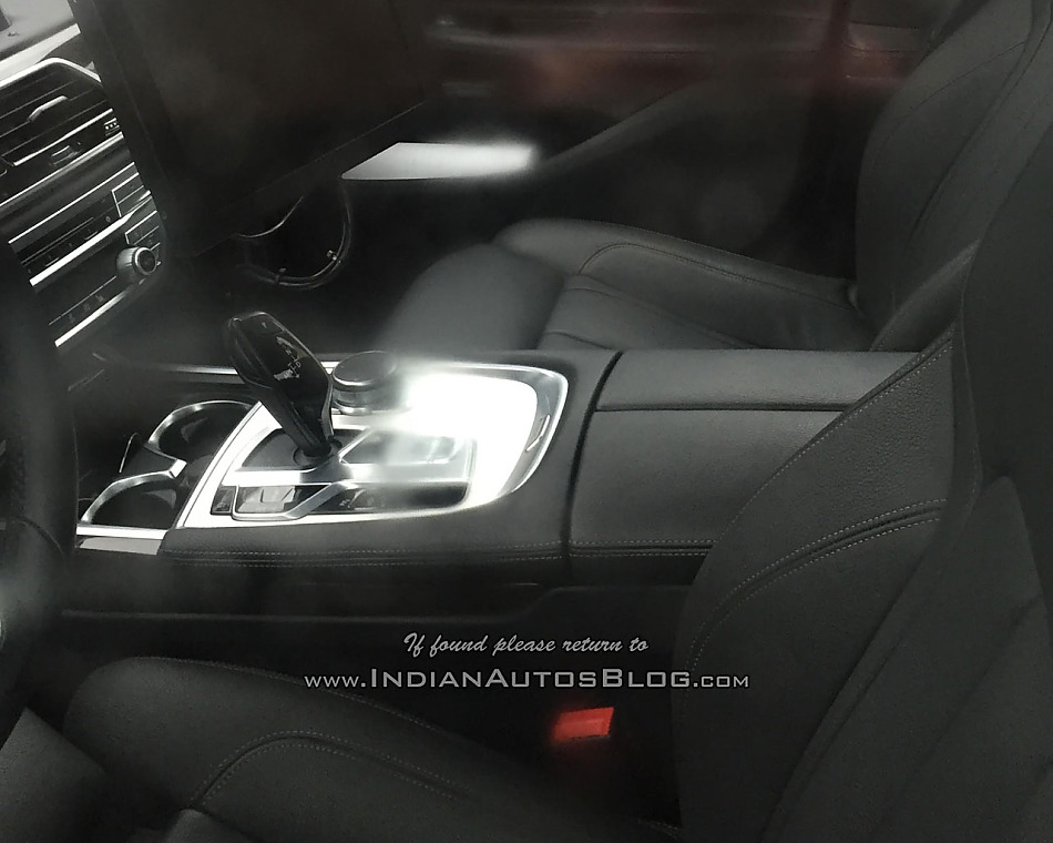 新一代宝马5系内饰谍照曝光