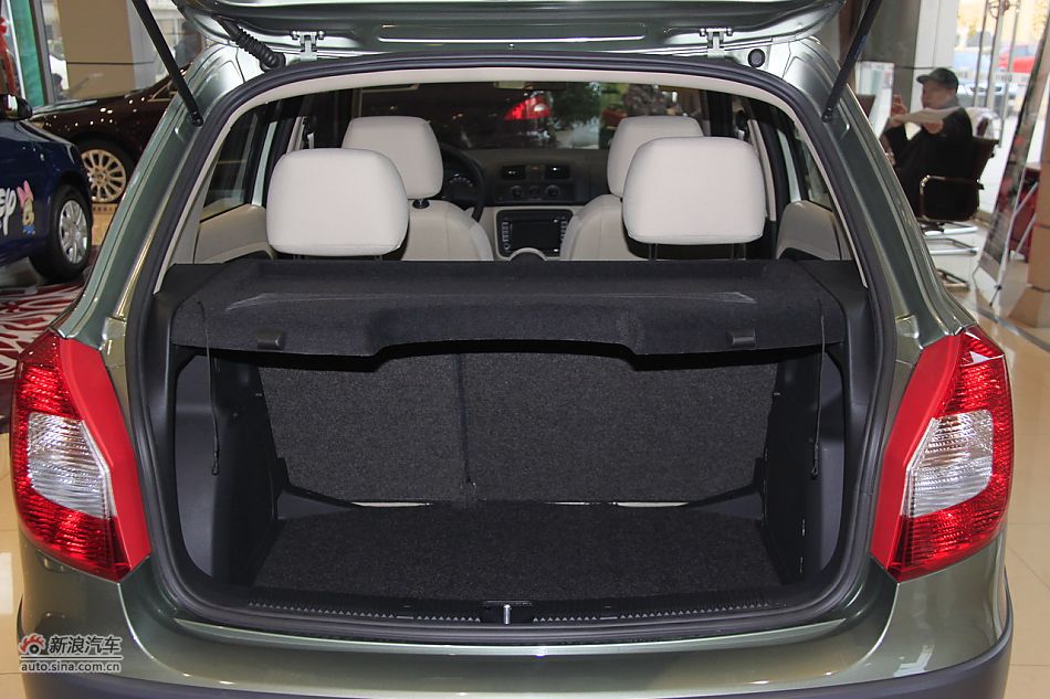 2012款晶锐scout_晶锐空间图片11780583_汽车图库_新浪汽车_新浪网