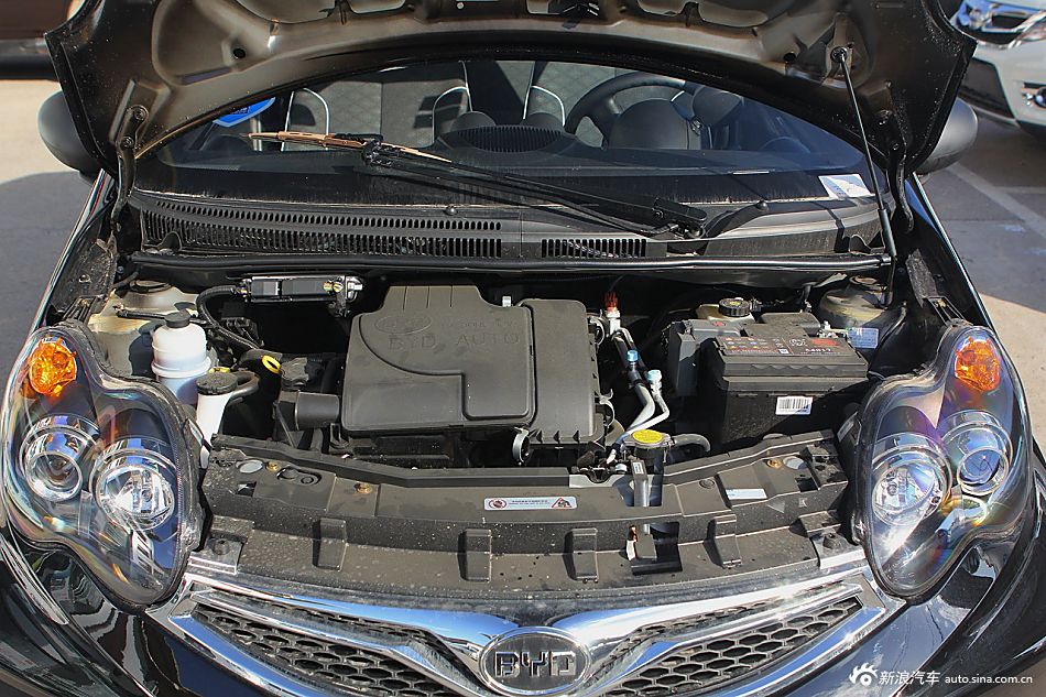 2015款比亚迪F0 1.0L AMT悦酷型