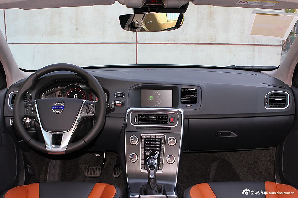 2016款沃尔沃V60 Cross Country 2.5T T6 AWD