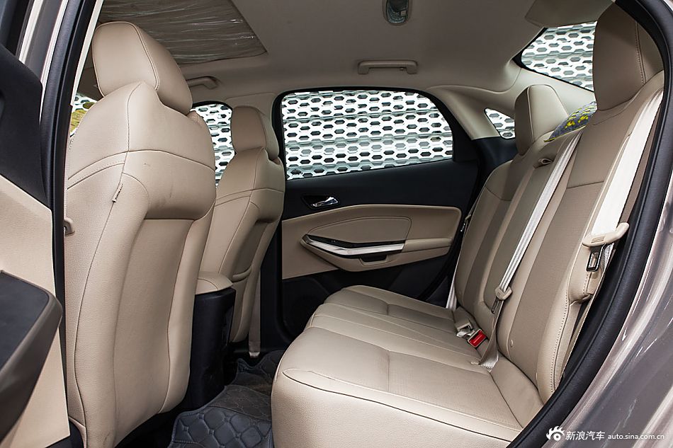 2015款福睿斯1.5L自动时尚型