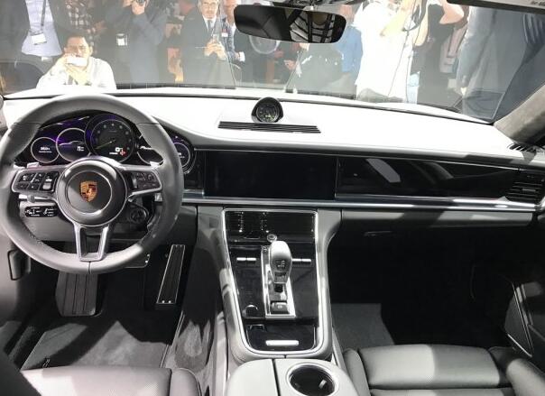 2016洛杉矶车展：新Panamera长轴距版