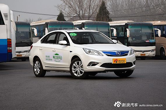 2015款逸动纯电动尊贵版