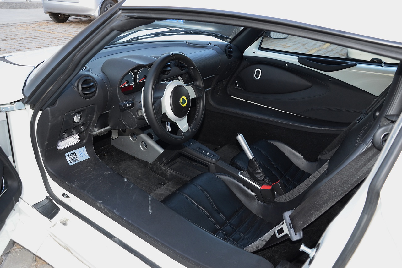 2015款路特斯exige 3.5t自动s 硬顶版