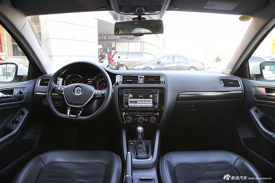 2015款速腾1.4T自动豪华型230