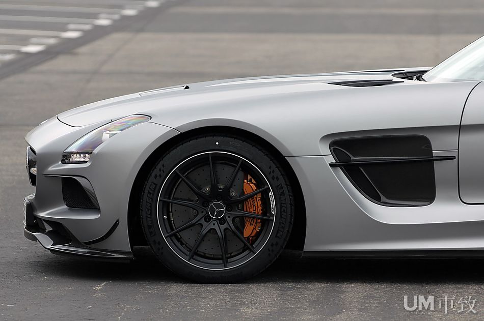 黑翼战舰 奔驰sls amg black series