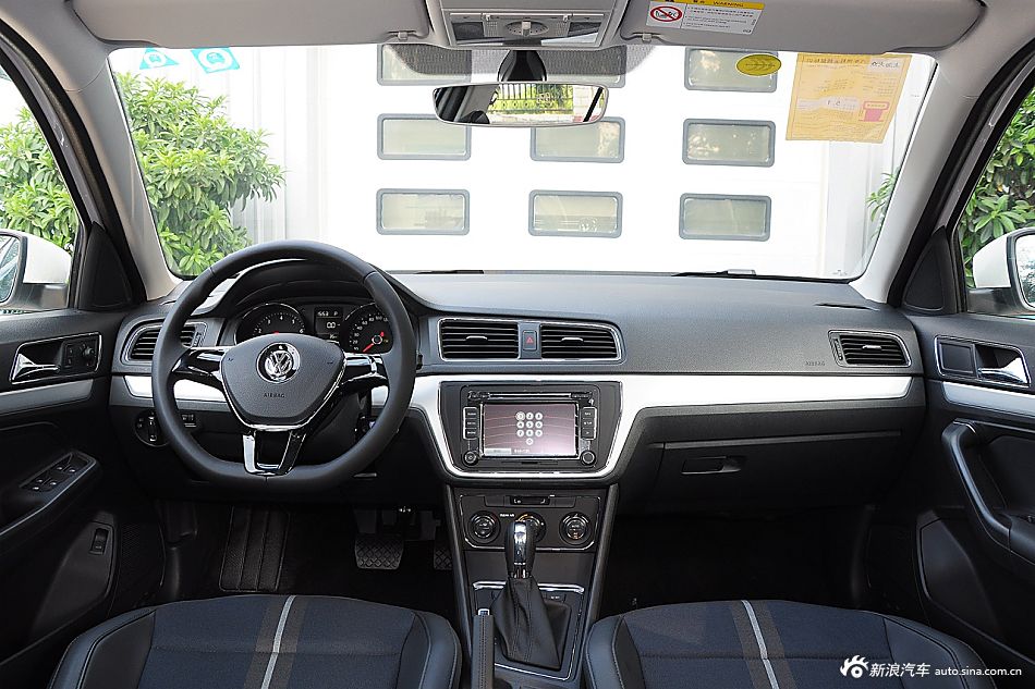 2015款朗逸1.2TSI DSG 蓝驱技术版