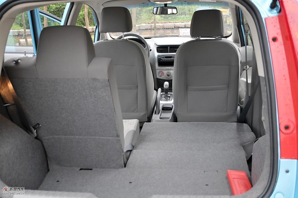 新赛欧两厢版实拍_赛欧空间图片261288_汽车图库_新浪汽车_新浪网