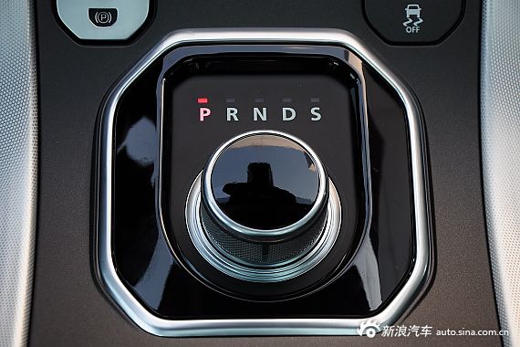 2015款揽胜极光2.0T锐动版