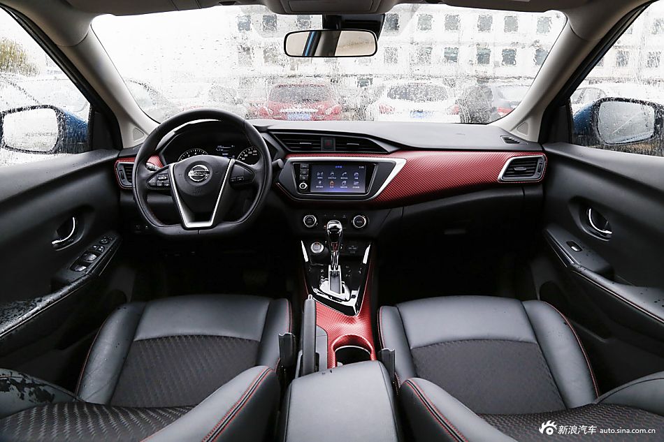 2016款LANNIA蓝鸟1.6L自动高能版