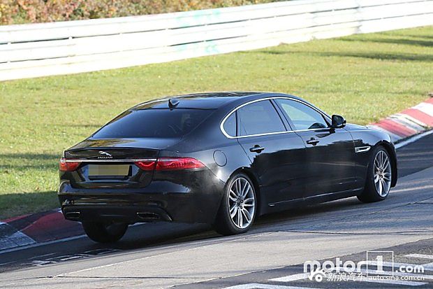 捷豹XFL国内谍照