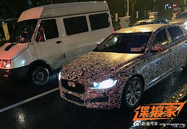 捷豹XFL国内谍照