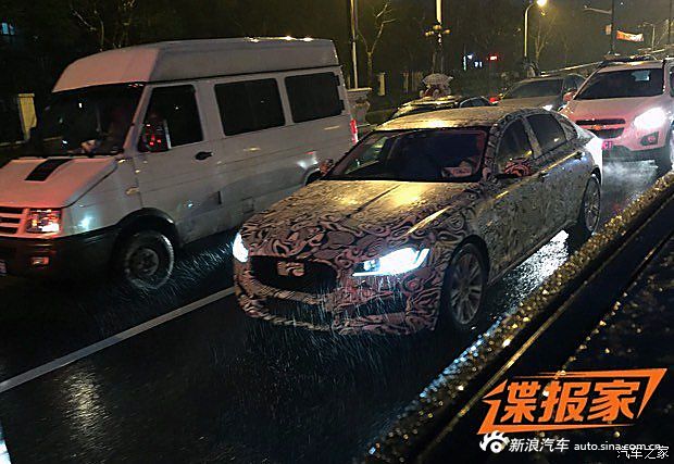 捷豹XFL国内谍照