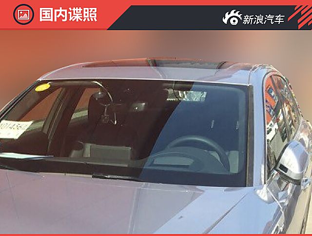 奥迪A4L顶配S line版本实拍谍照