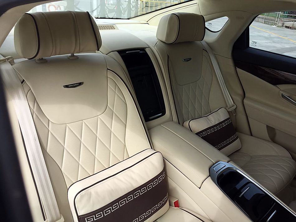 吉利博瑞行政版实车亮相