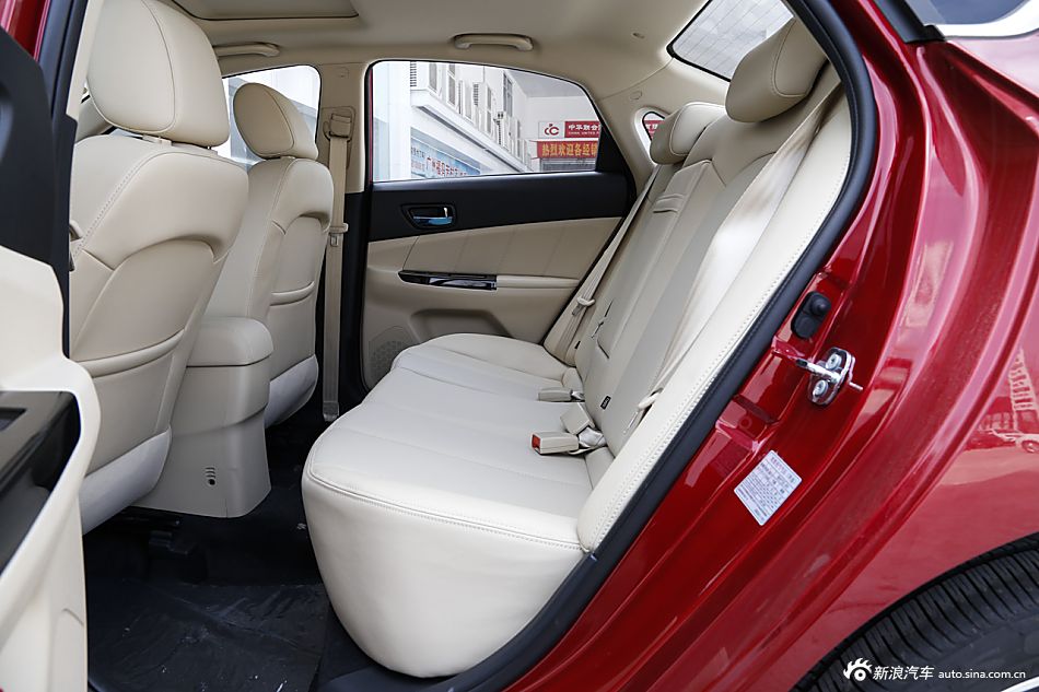 2015款逸动1.6L手动豪华型