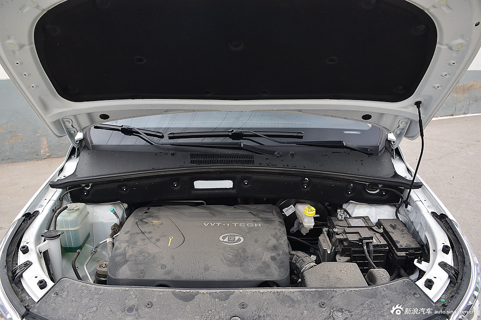 2016款宝骏560 1.8L手动豪华型