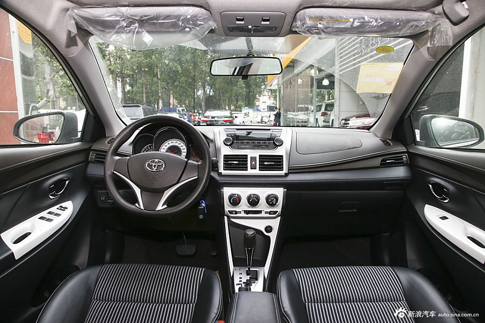 2015款YARiS L致炫1.5L自动炫动天窗特别版