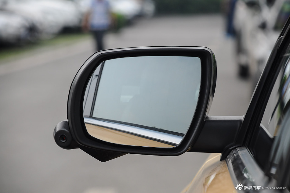 2015款陆风x7 2.0t自动全景旗舰版_新浪汽车_新浪网