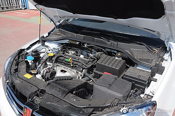 2015款荣威350 1.5L手动豪华天窗版